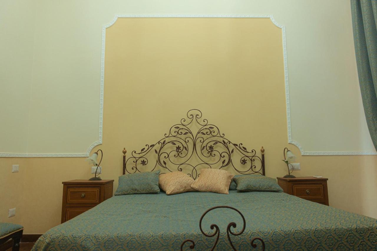 Apartmán Palazzo Capece Caivano Exteriér fotografie