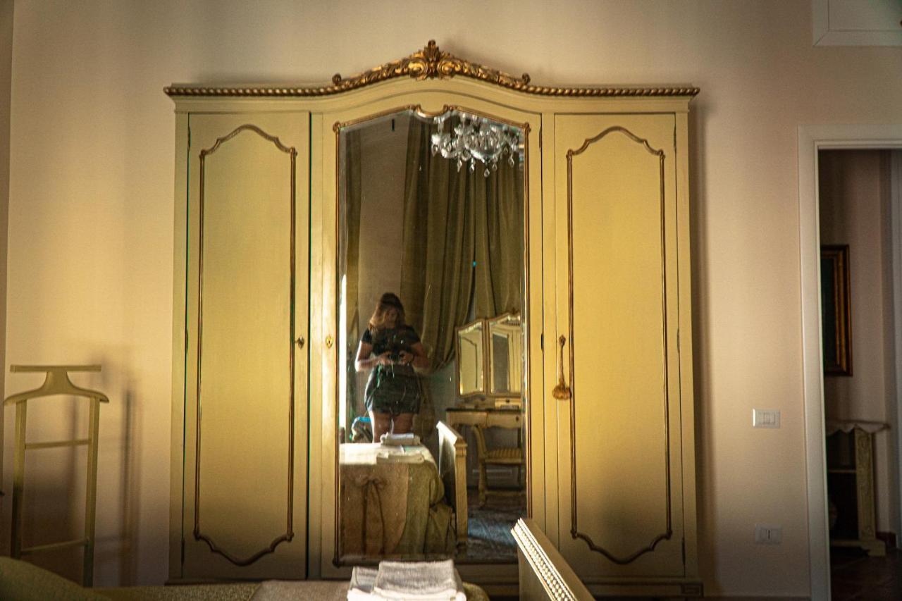 Apartmán Palazzo Capece Caivano Exteriér fotografie