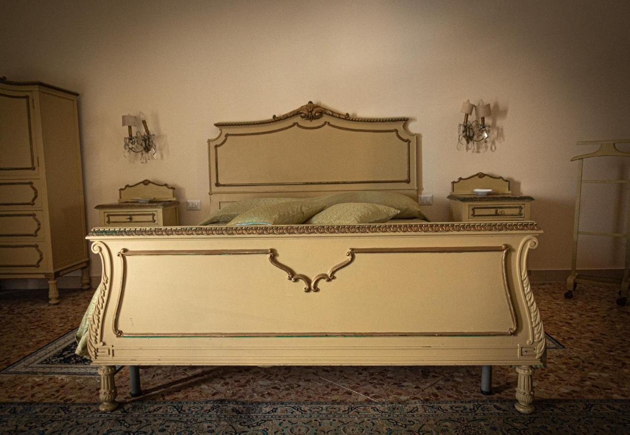 Apartmán Palazzo Capece Caivano Exteriér fotografie