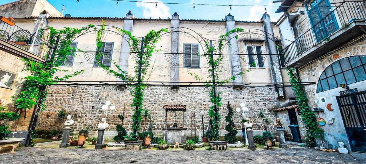 Apartmán Palazzo Capece Caivano Exteriér fotografie
