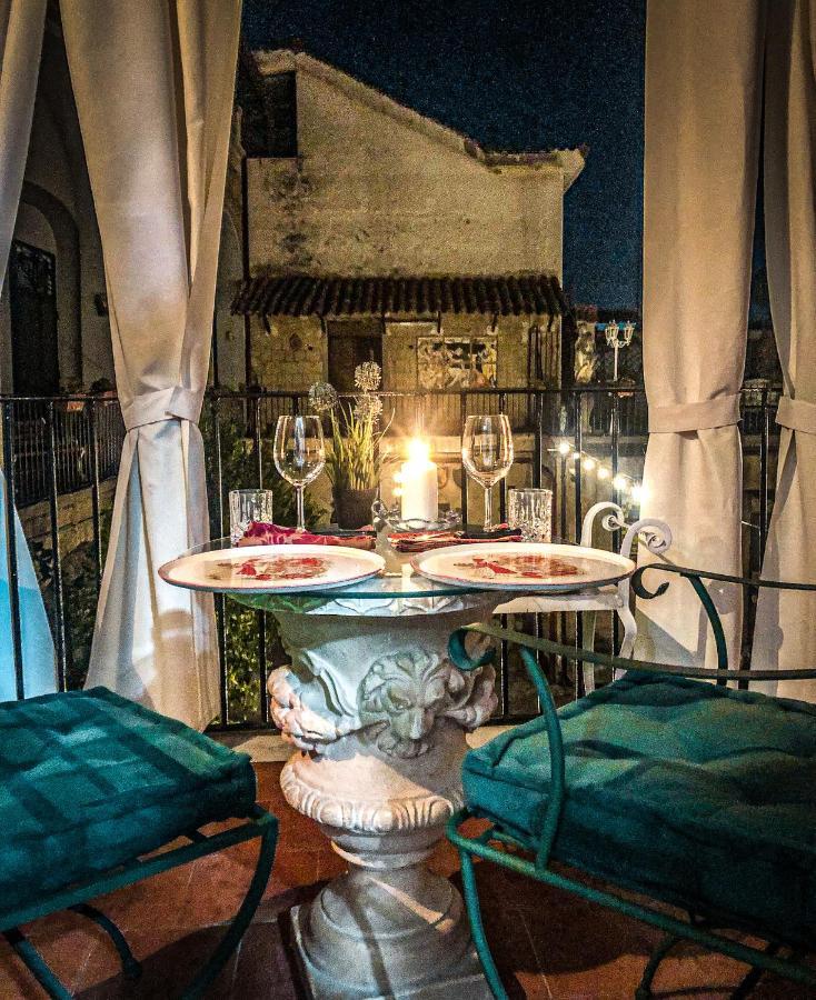 Apartmán Palazzo Capece Caivano Exteriér fotografie